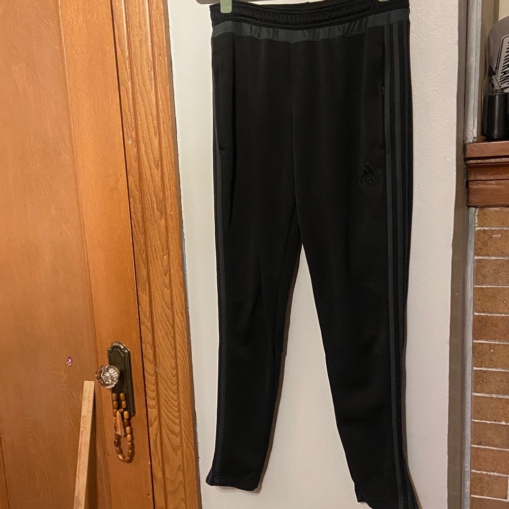 Adidas Men’s Black gray Tiro 15 Joggers training pants size M EUC